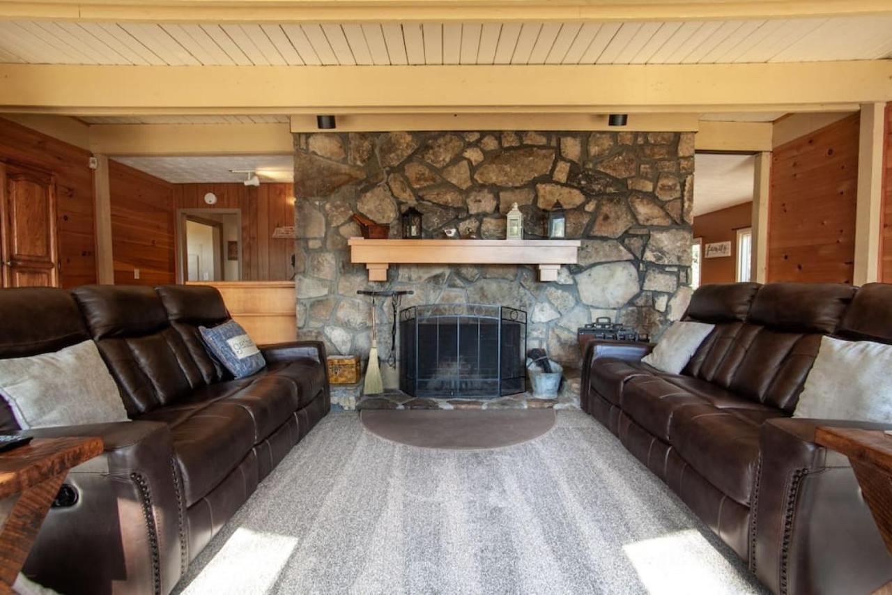 Bear View Chalet With Hot Tub And Near Ober ガトリンバーグ エクステリア 写真