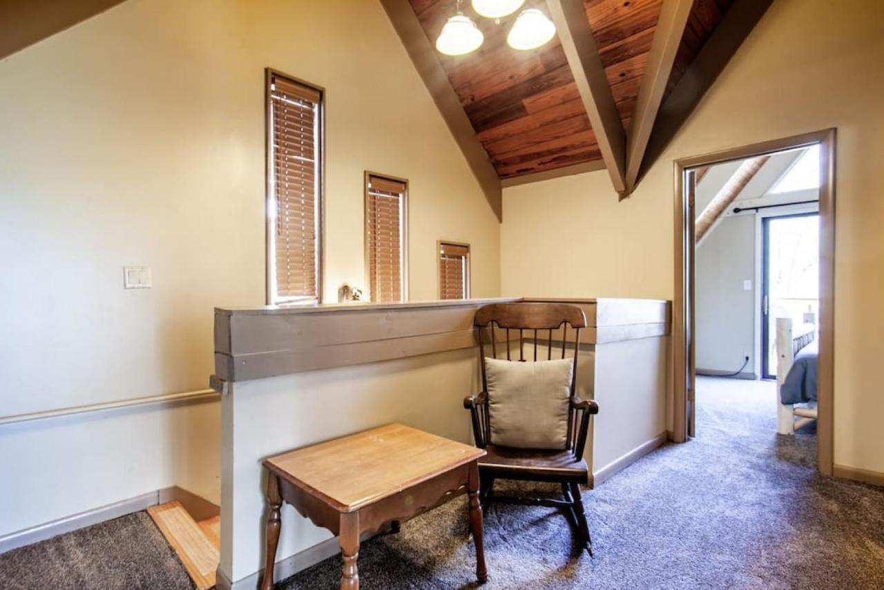 Bear View Chalet With Hot Tub And Near Ober ガトリンバーグ エクステリア 写真