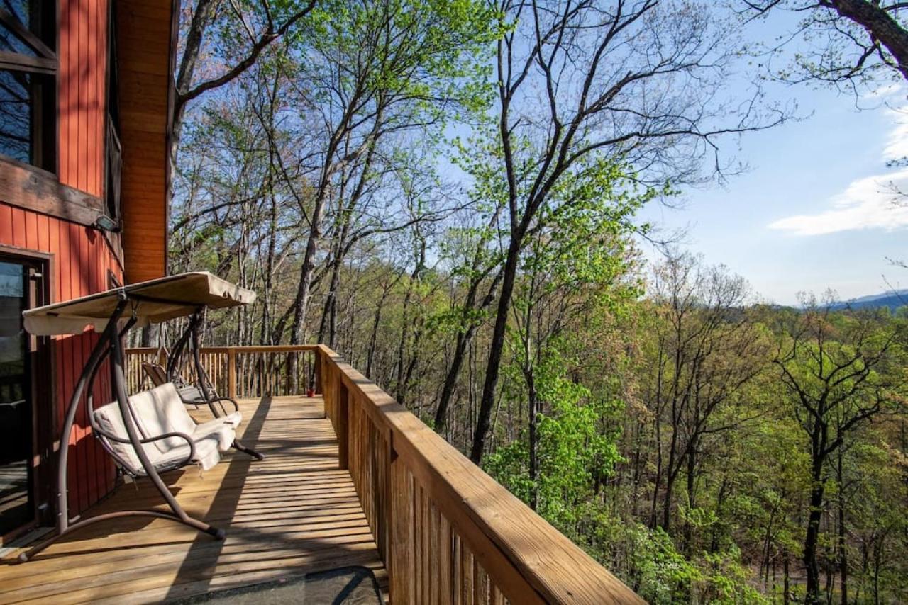 Bear View Chalet With Hot Tub And Near Ober ガトリンバーグ エクステリア 写真